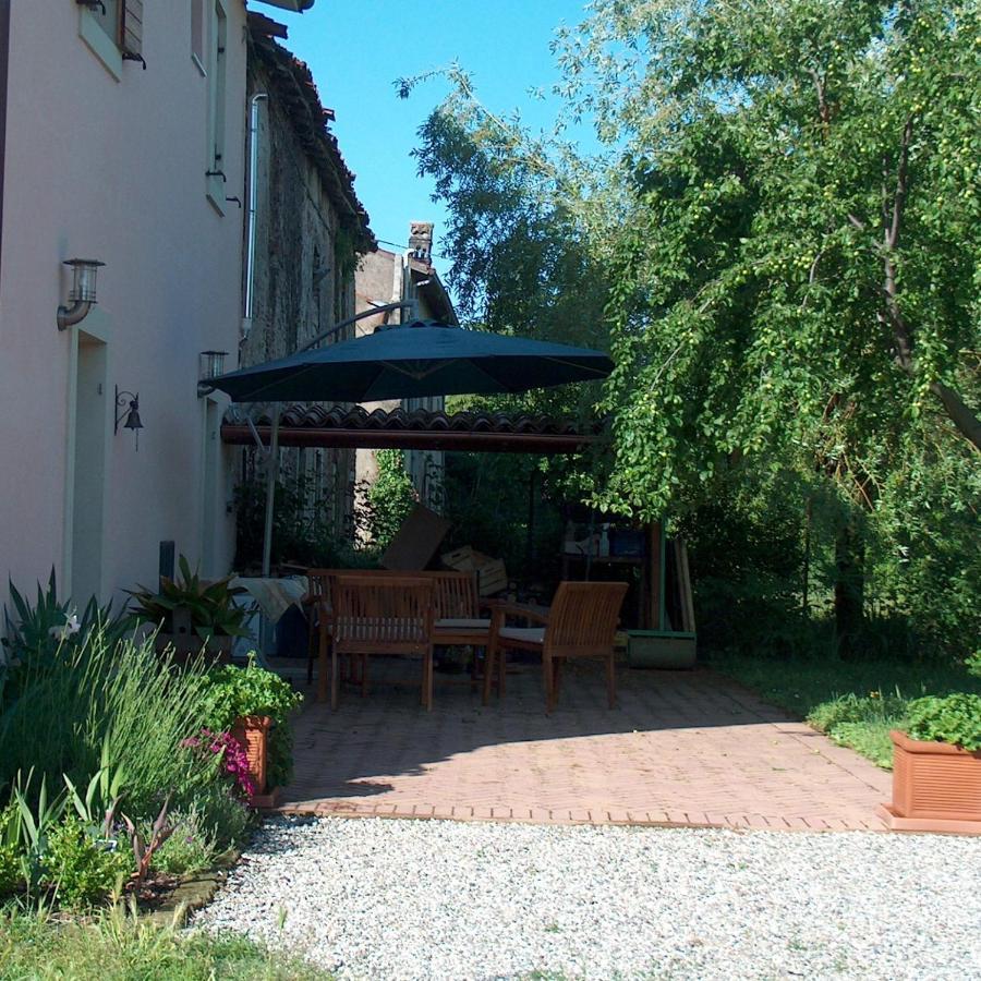 Una Casa Di Campagna Dossobuono Eksteriør bilde